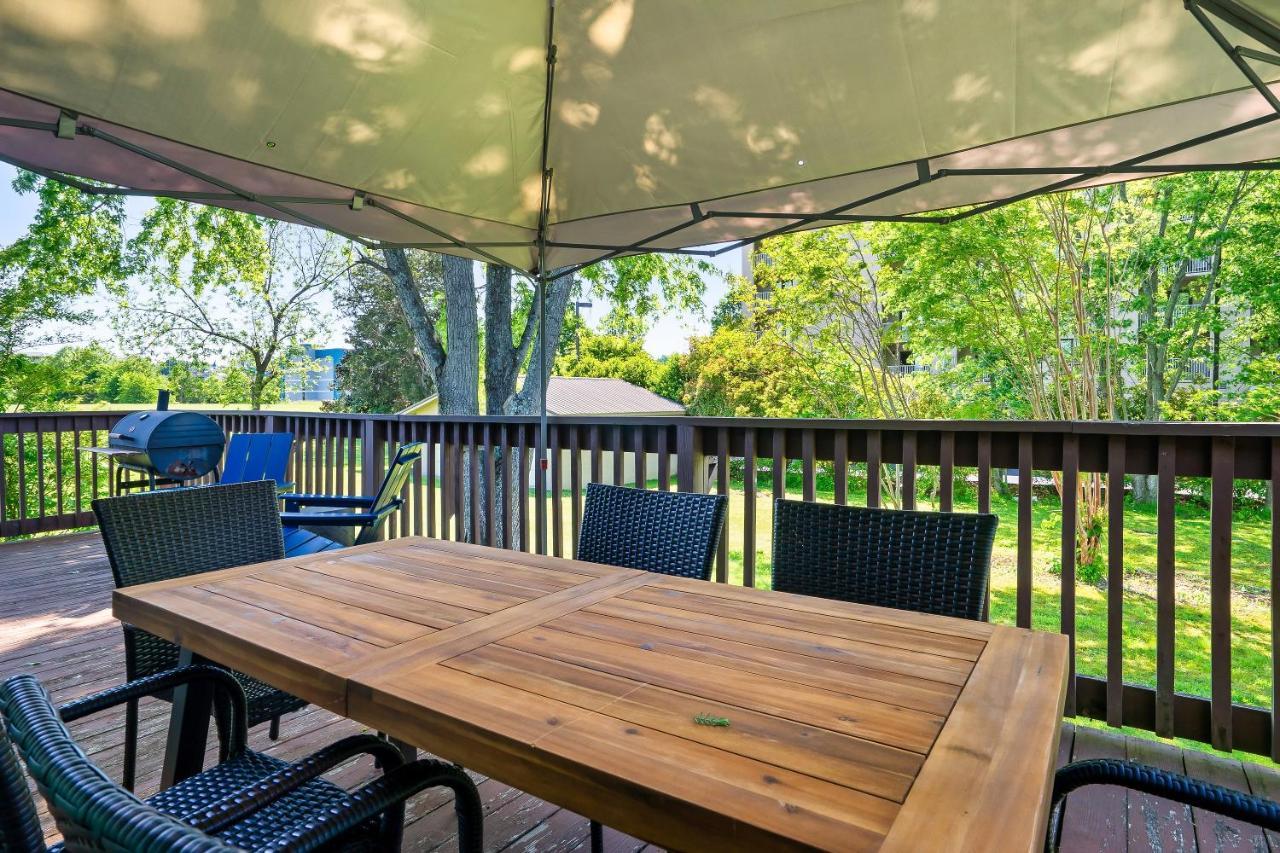 Вилла Modern Pigeon Forge Gem Near Dollywood, Gatlinburg & Smokies - 2 Mins To Pkwy & Strip, Hot Tub, Fire Pit, Cable, Hi-Speed Wifi Экстерьер фото